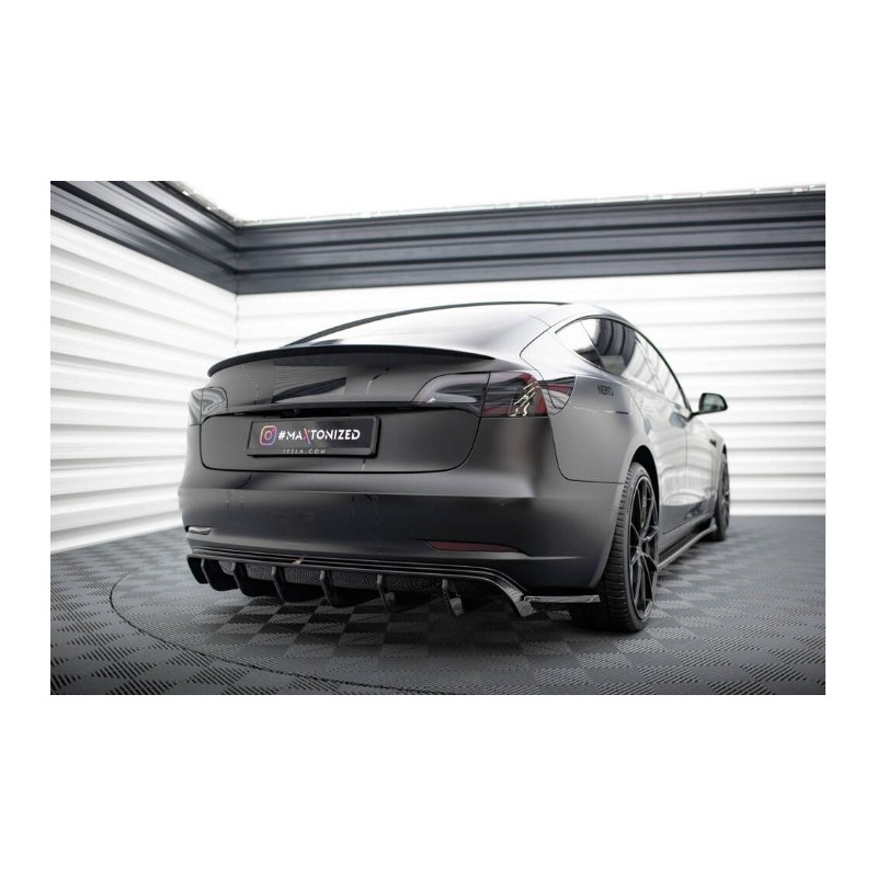 Hinterer Diffusor V2 MAXTON Design für Tesla Model 3