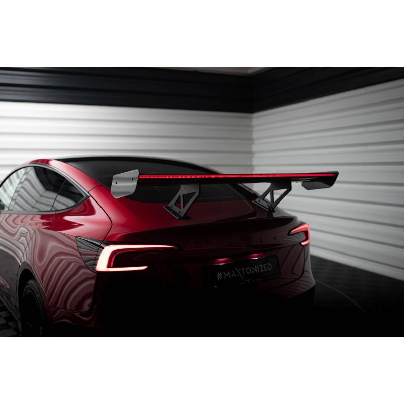 Becquet en véritable Carbone "Ultra Perf" avec éclairage Maxton compatible Tesla Model 3