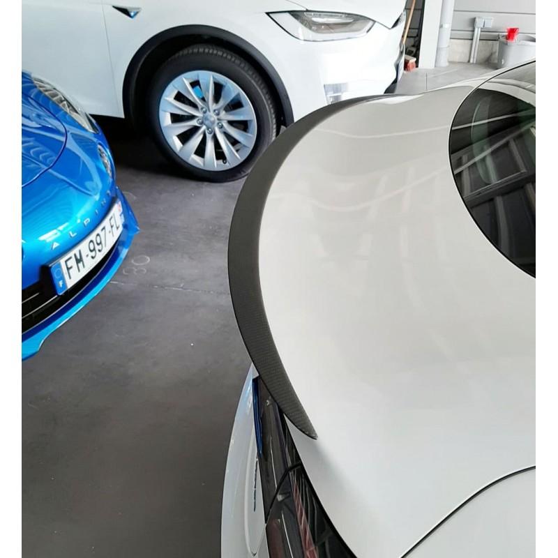 Becquet arrière en véritable carbone "style Performance" Tesla Model 3