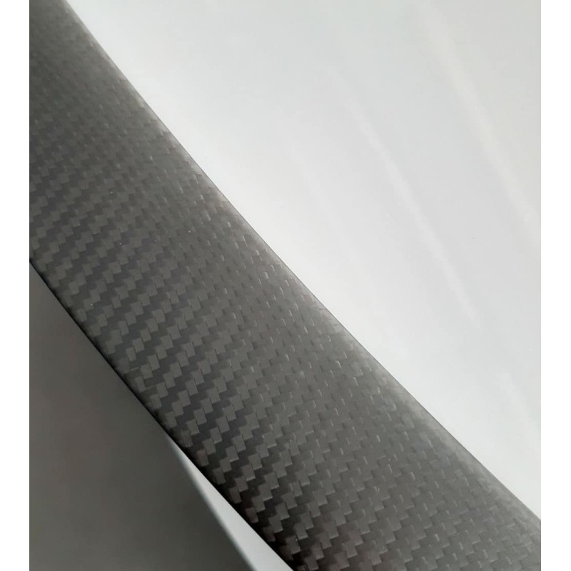 Becquet arrière en véritable carbone "style Performance" Tesla Model 3