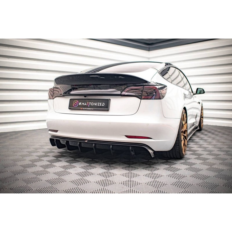 Hinterer Diffusor V2 MAXTON Design für Tesla Model 3